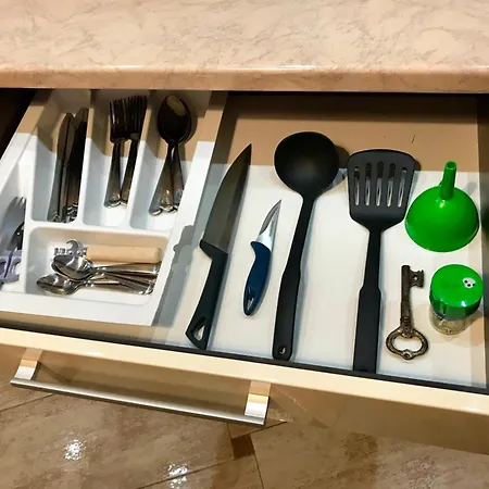 Large In The Center 아파트 무카체베